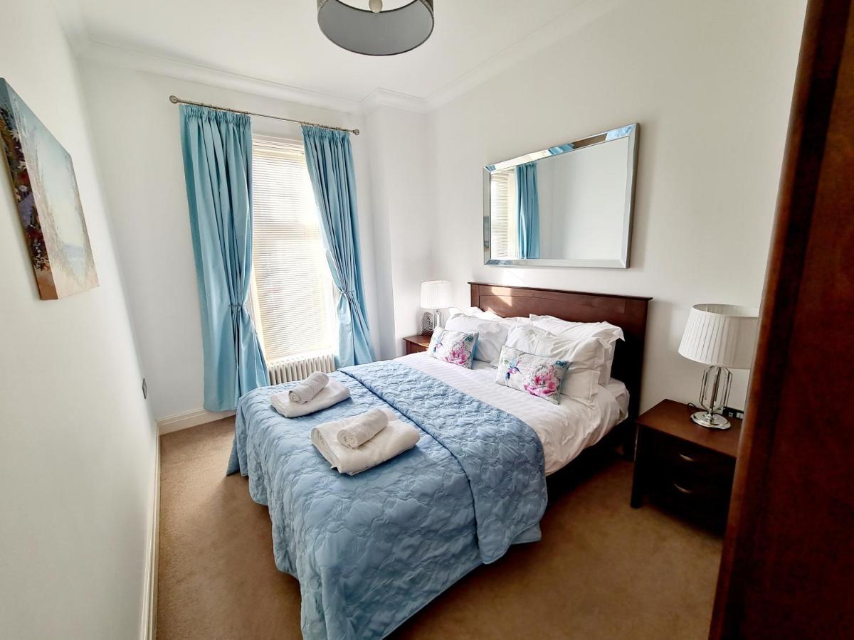 Vitamin Sea Beachfront Apartment Ramsgate - Sleeps 4 Buitenkant foto