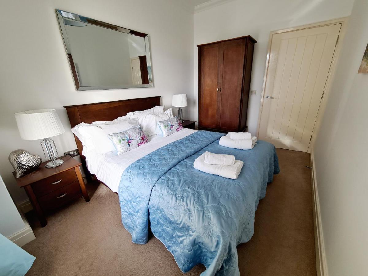 Vitamin Sea Beachfront Apartment Ramsgate - Sleeps 4 Buitenkant foto