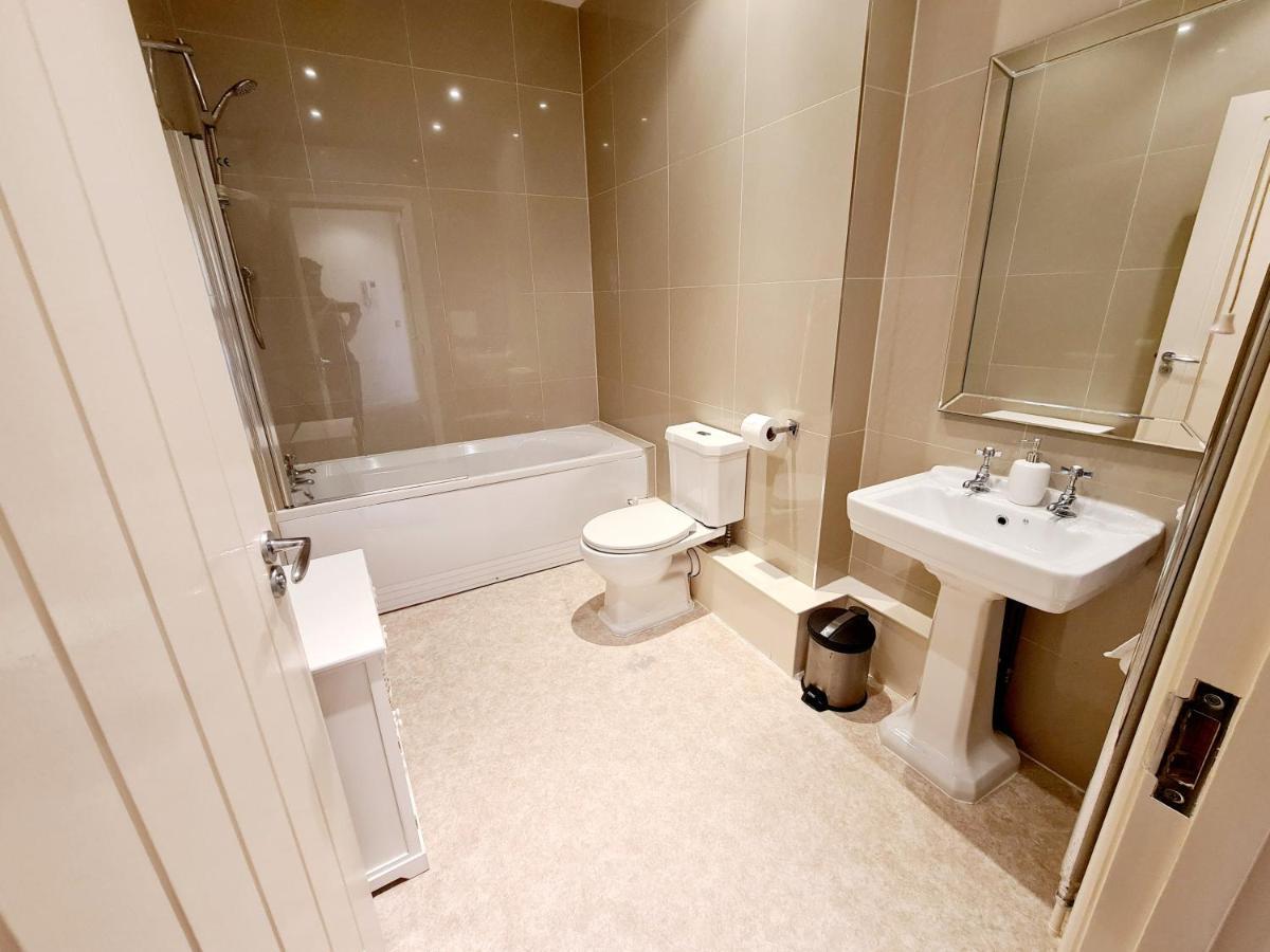 Vitamin Sea Beachfront Apartment Ramsgate - Sleeps 4 Buitenkant foto